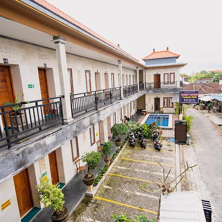 Guesthouse Cempaka Putih Семіньяк Екстер'єр фото